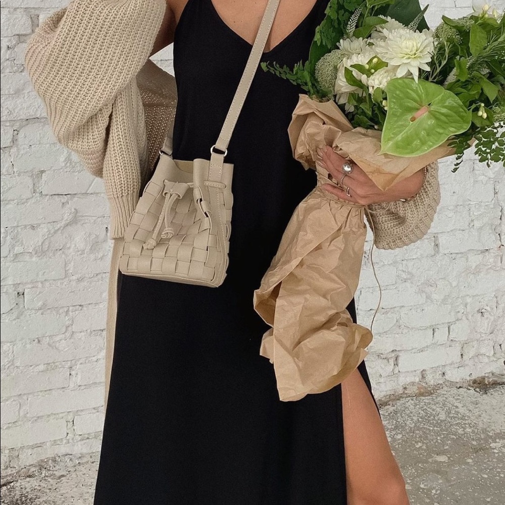 Ailin Cream Bucket Bag TIJN